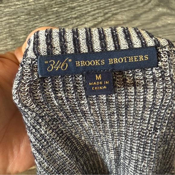 Brooks Brothers 346 Men’s Medium Linen Cotton V Neck Sweater Blue White Knit - Picture 7 of 7
